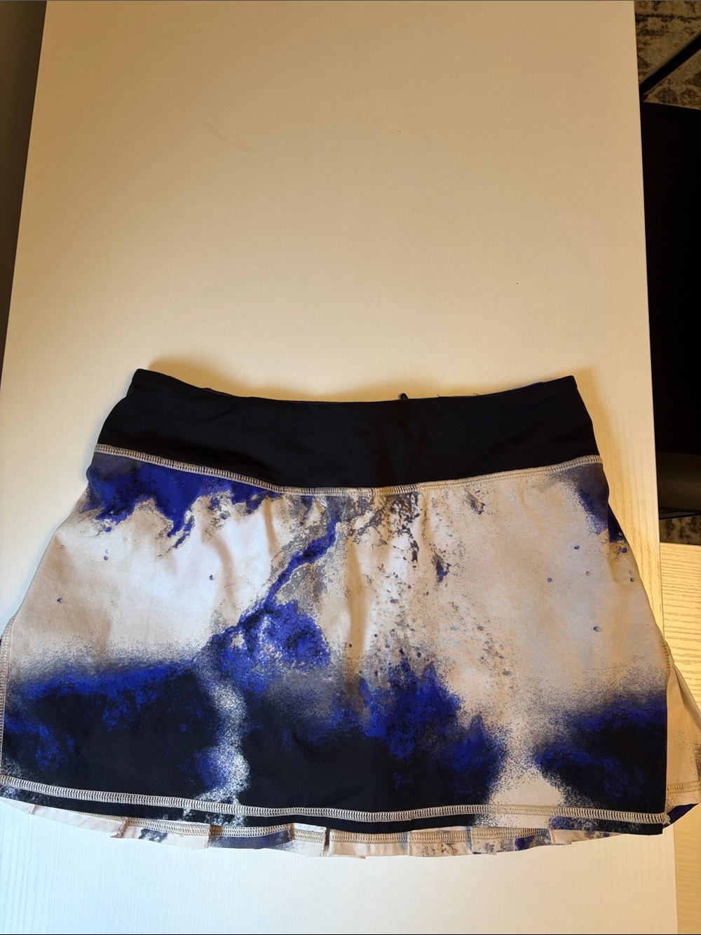 Lululemon Printed Blue and Black Athletic/Golf Skirt